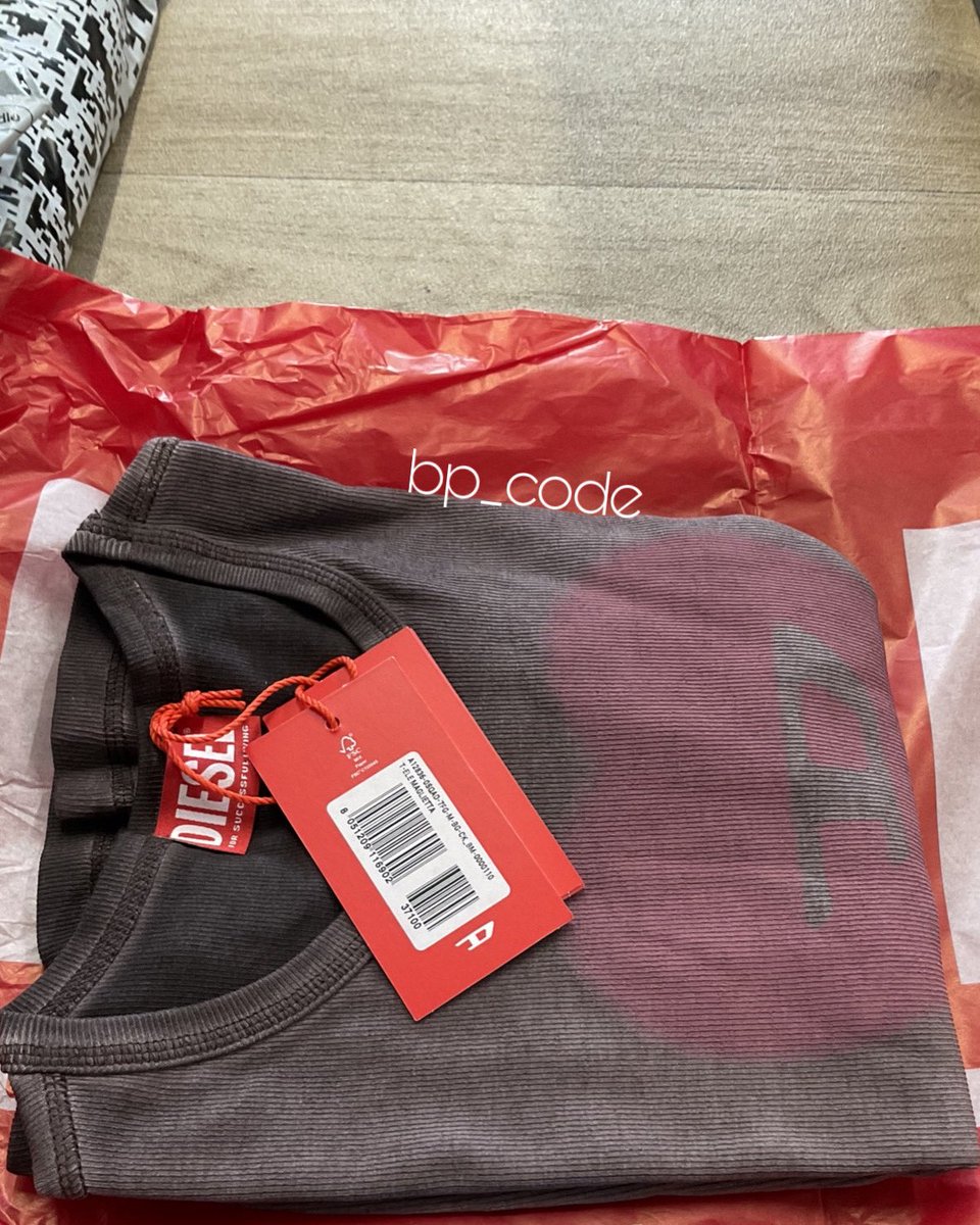 bp_codetw's tweet photo. เสื้อ Diesel T-ELE ถึงบ้าน uk แล้วค่า ได้รอบบินวท. 7 ก.ค.ค่ะ 💜
#bpcode_up https://t.co/mX7FYoSTvT