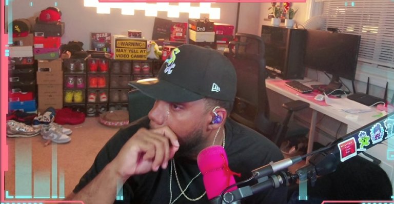 ZeroLoveGiivn's tweet photo. I didn't get into Streamer University...

But something happened that I'll never forget

- 6k people showed up to support me
- 6k people believed in me

I was the in the top 0.03% streamer on TikTok for 5 straight hours.
Thousands watched me pray, hope, and then break down when my name wasn't called
I didn't get the opportunity I wanted, but I gained something even bigger, a community I'll never take for granted
This isn't the end of my story. I'll keep working until God opens the right door.
Thank you to everyone who believed in me ❤️🖤