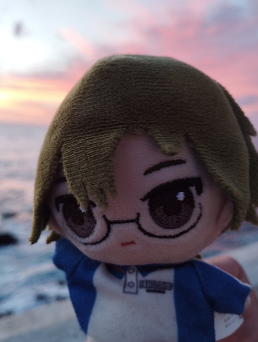 ladafisa's tweet photo. Tezuka en la playa ✨ https://t.co/sDKJbmguTv