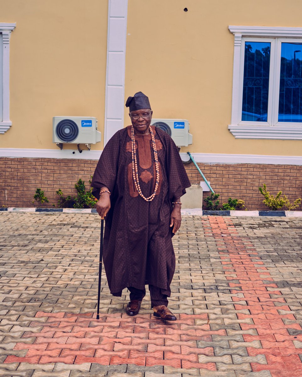 Seunfunmi_mi's tweet photo. Happy 80th birthday Popsi mi, Daddy mi.  Welcome to the octogenarian Level.❤️ https://t.co/AjIUslWF1V