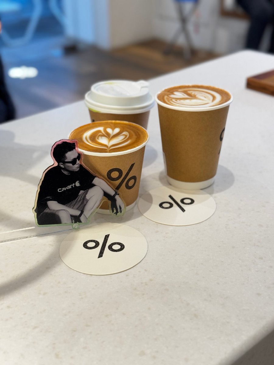 dominickaballo's tweet photo. My desk mate at intern orientation accidentally pasted a sticky note labeled “URGENT MEETING” on the HR rep’s coffee cup this morning. Chaos = 10/10. #WorkLifeBliss https://t.co/nYmgxo9z7T