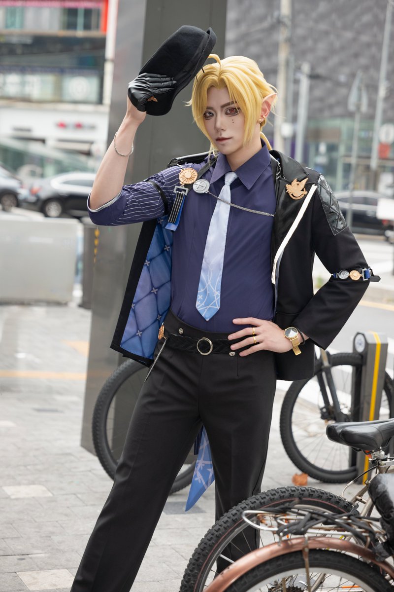 peyz0415's tweet photo. #theVenti #ZZZ #Cosplay
HUGO VLAD https://t.co/eGWPtOKFuS