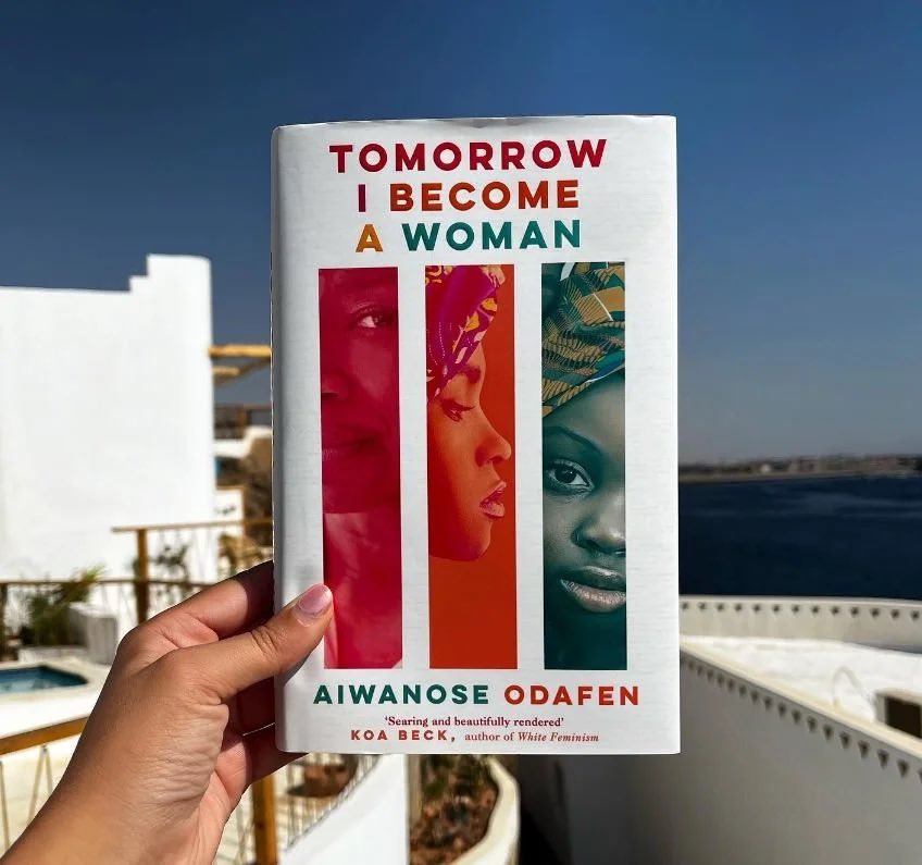 aimascorner_'s tweet photo. These two books😭😭 https://t.co/gu7Z9A0k4A