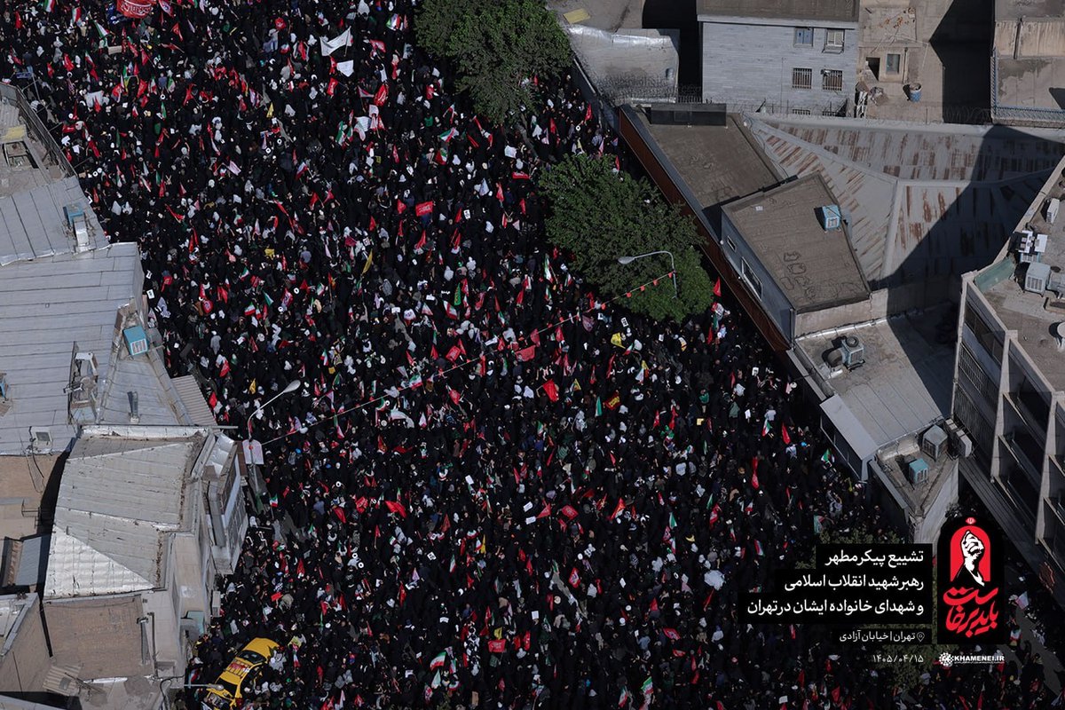 javadbahonary's tweet photo. This crowd is a truth that no media outlet can deny. Millions of Iranians are sending off the body of their leader with love and devotion.🖤
#WeMustRise https://t.co/PP7ZAAtWcN