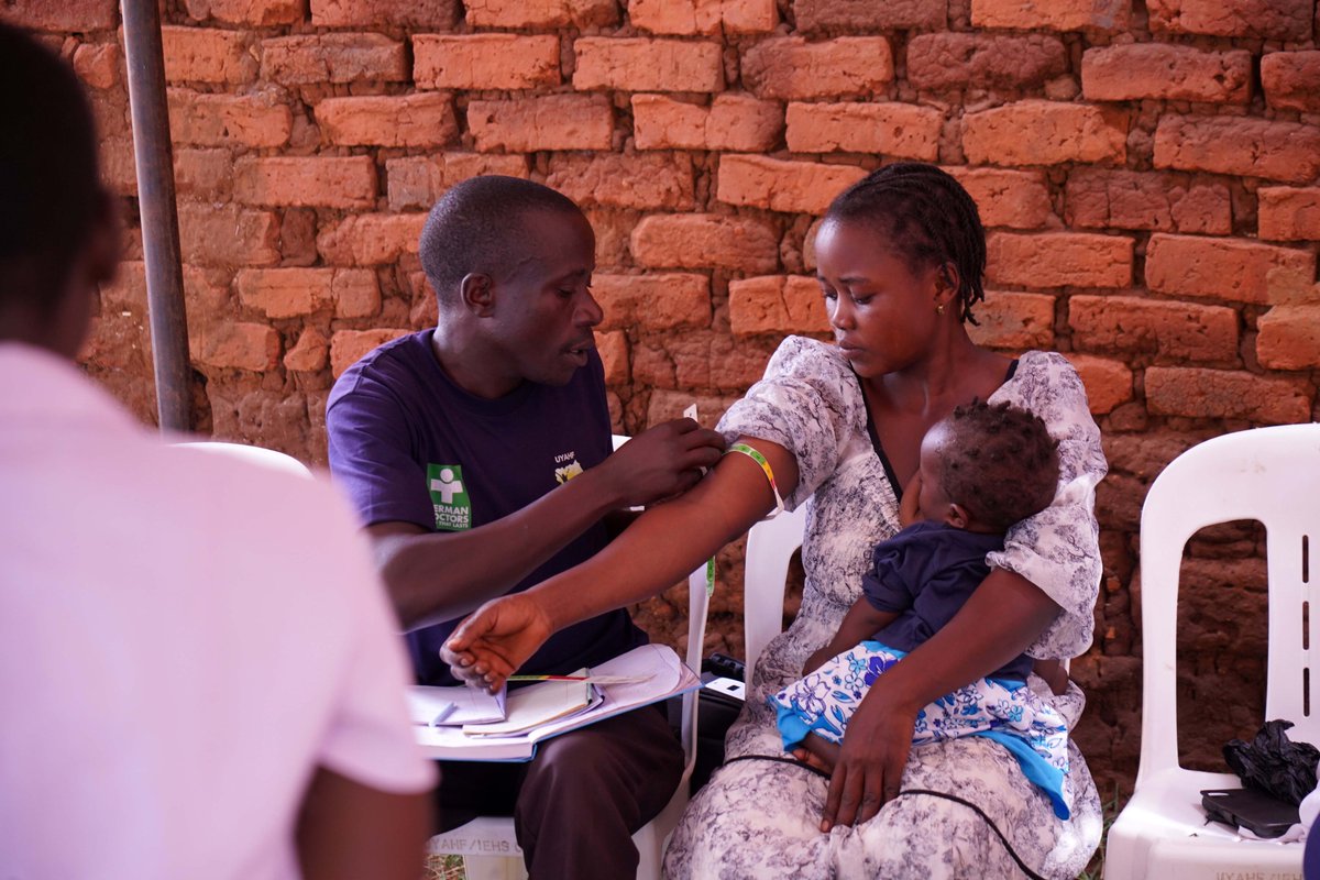 uyahf1's tweet photo. Did you know?                                                                                                                                  Access to accurate reproductive health information helps women and families make informed decisions about pregnancy, childbirth, and family planning—leading to healthier mothers, healthier babies, and stronger communities.

During our recent community outreach in Manyenya Trading Centre, Nabumali Sub-county, Mbale District, we provided reproductive health education and linked community members to essential maternal health services.

The outreach created an opportunity for women and families to receive accurate information on pregnancy, antenatal care (ANC), and family planning, empowering them to make informed decisions about their reproductive health.

Every conversation matters. Every informed choice contributes to healthier pregnancies, healthier families, and stronger communities.
#YouthLead #HealthForAll #Inclusiveness