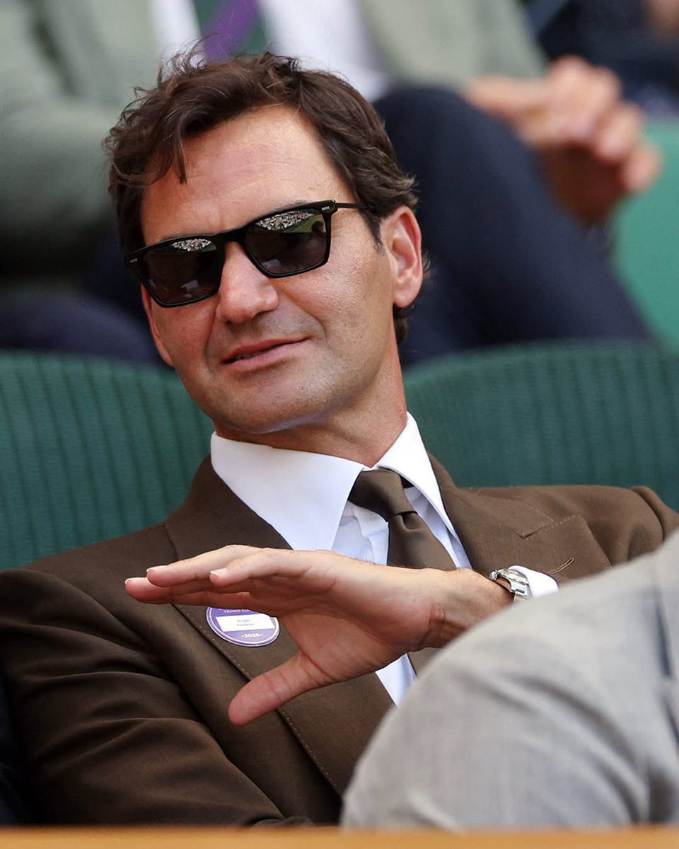 f1fiend's tweet photo. Kimi and Roger at #Wimbledon https://t.co/jPV1r8Kd6Z