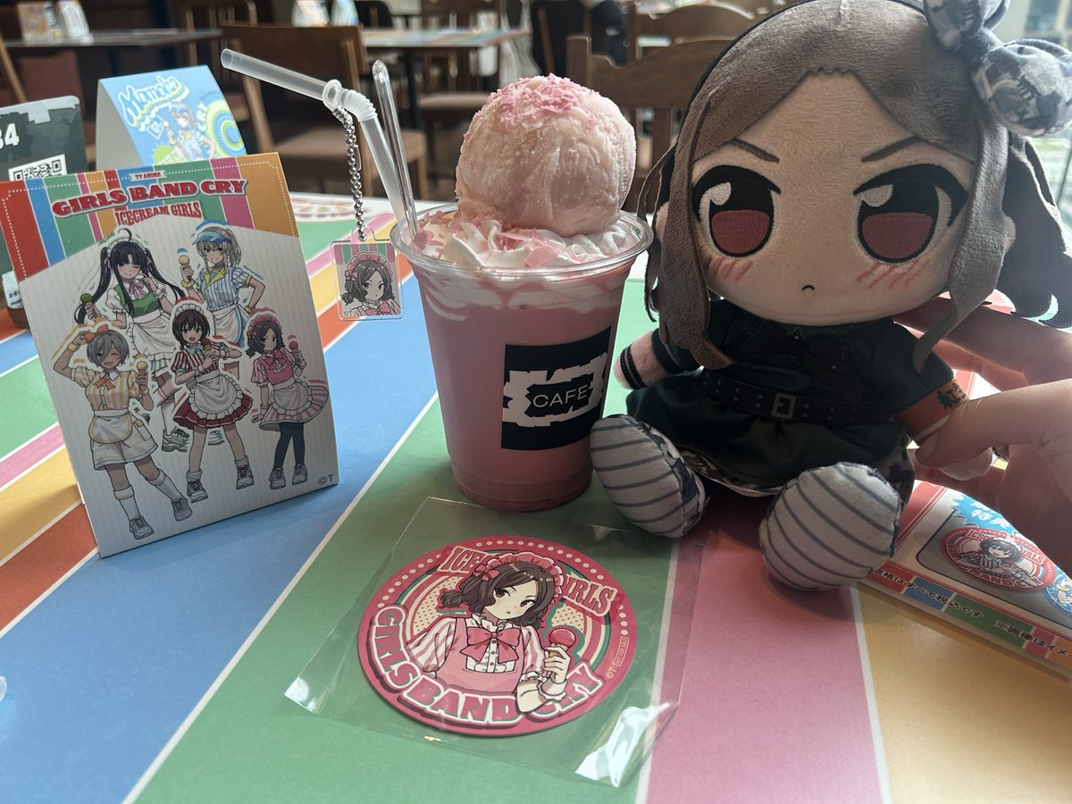 CAN409055's tweet photo. お口直しに智ちゃんドリンク頼んだら智ちゃんきて歓喜！そして美味しい🥹安心安全の智ちゃんだね😘笑 https://t.co/IxyidZdJS4