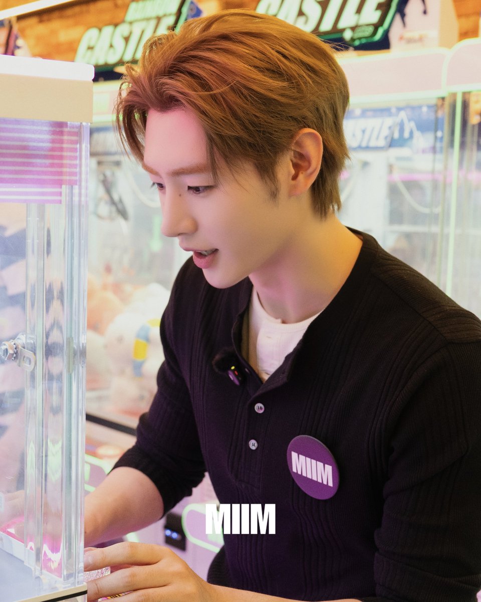 myidolmiim's tweet photo. [EXCLUSIVE] 운명즈만 보인단 말이야 🌟

오락실이랑 카페에 이런 미남들 있으면 어떡하죠 💦
인형이랑 우롱차 백만 개 사주고 싶은 아이돌 👑

사진 더보기 🔗 https://t.co/SB2XcUNvuM

✔️ 밈 팔로우 하고 엔하이픈 독점 콘텐츠 미리 보기 😁

#엔하이픈 #ENHYPEN #성훈 #니키 #MIIM https://t.co/daM0S8x4eV