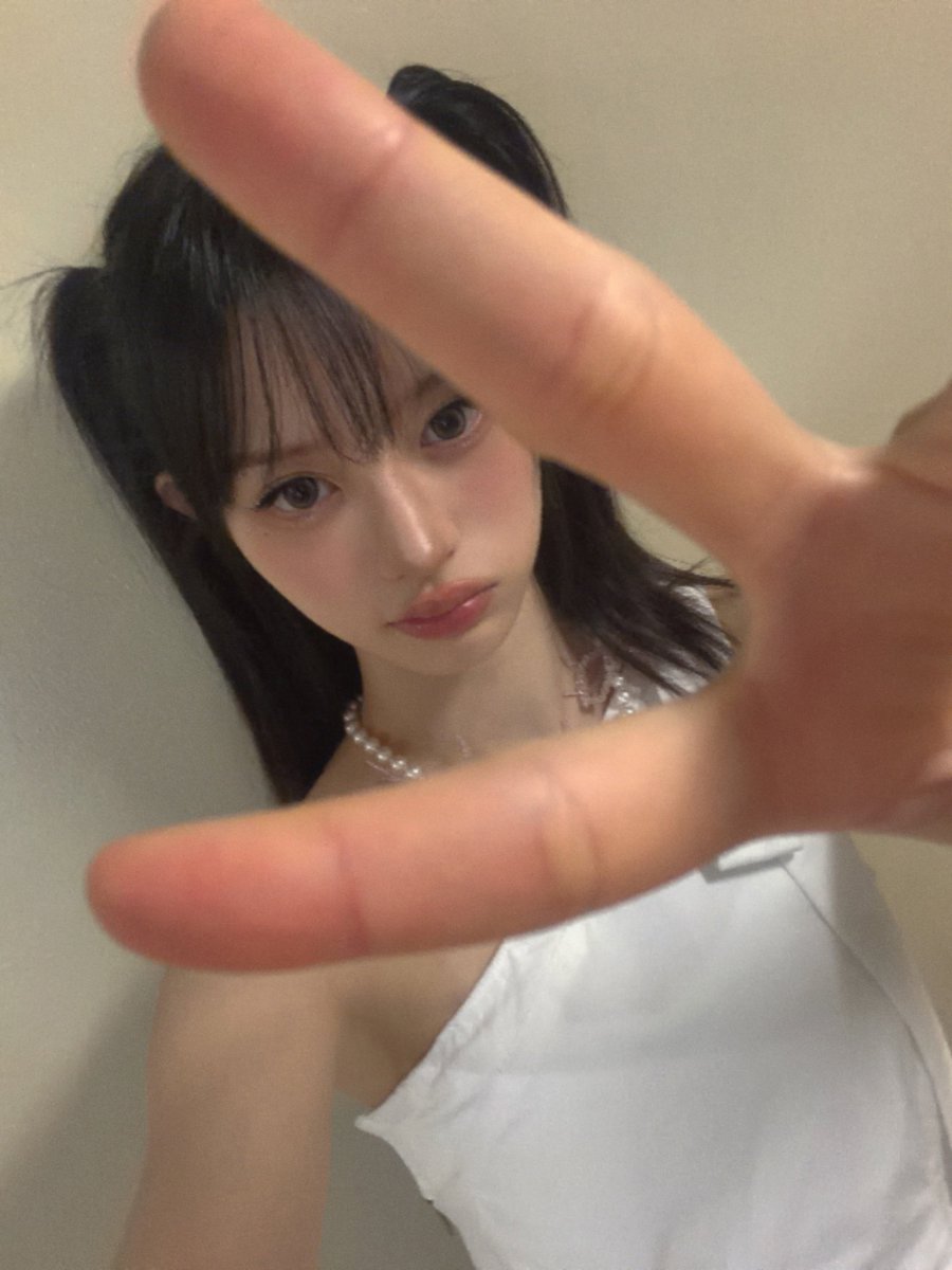 Minjuparrk's tweet photo. @hantaesatn Rate seberapa cantik akuuu. https://t.co/WyLlr2HA1E