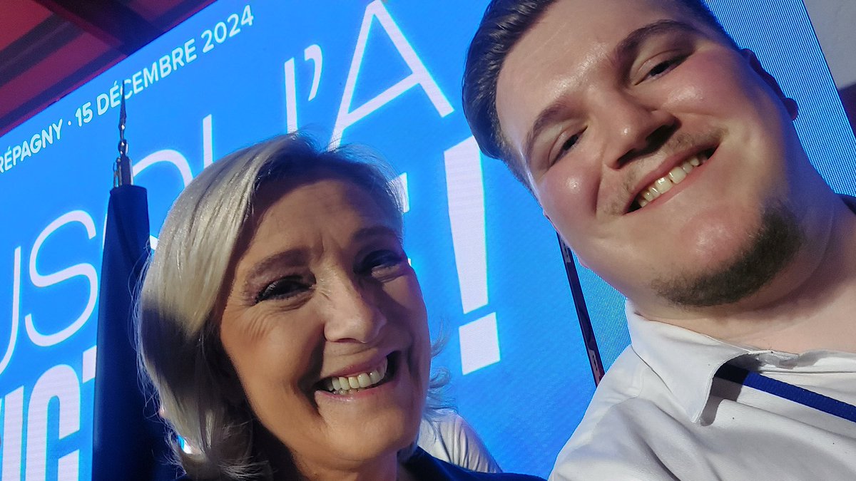Mathias_Hrlv's tweet photo. En cette journée importante, je tiens à apporter tout mon soutien à Marine Le Pen.

C'est une femme inspirante qui m'a donné le goût de la politique et l'envie de m'engager. Son parcours et sa détermination ont été une véritable source de motivation.

#JeSoutienMarine https://t.co/8QuhNjlMuF