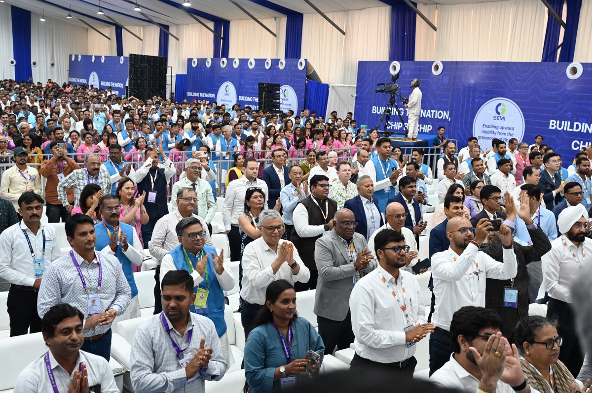CGSEMI_Official's tweet photo. From blueprint to commercial production, Gujarat has consistently proven itself as a powerhouse for innovation. The launch of our G1 OSAT facility in Sanand highlights how the state’s proactive ecosystem and robust infrastructure are driving the India Semiconductor Mission forward.

A landmark milestone achieved alongside @GoI_MeitY, India Semiconductor Mission, and GSEM. The future of tech manufacturing is here.

@PMOIndia @narendramodi @AshwiniVaishnaw @CMOGuj @InfoGujarat @GSEM_DST @IndiaSemicon 

#CGSemi #MakeInIndia #Semiconductors #DigitalIndia #Gujarat #gsem