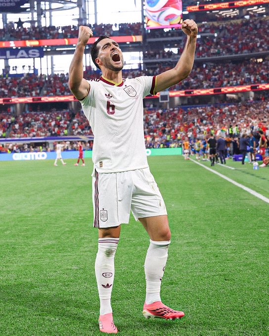 AlertaNews24's tweet photo. 🇪🇸 | MUNDIAL 2026 - DATO: España ha superado ahora el récord anterior por el tiempo más largo sin encajar goles en la Copa Mundial de la FIFA. https://t.co/0oFBz9cuAN