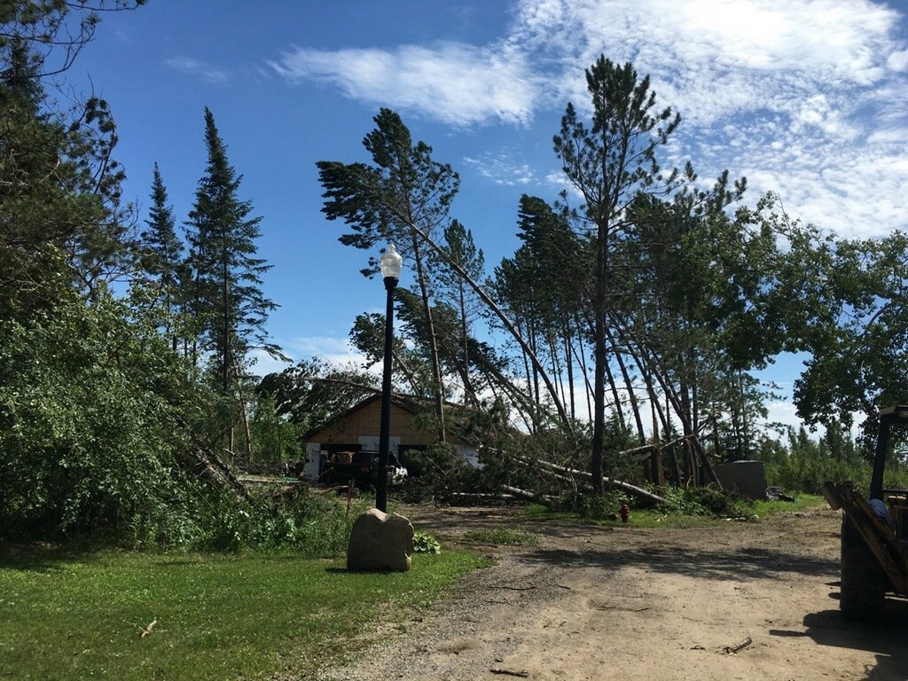 weather_history's tweet photo. July 20-21, 2016:

A derecho began in North Dakota and moved into the Upper Midwest during the late evening. Wind gusts as high as 103 mph were recorded in the Duluth, MN, area. At least 75,000 customers lost power. Two campers were killed at Basswood Lake in Ontario.

#wxhistory https://t.co/tnh1pbkbY5
