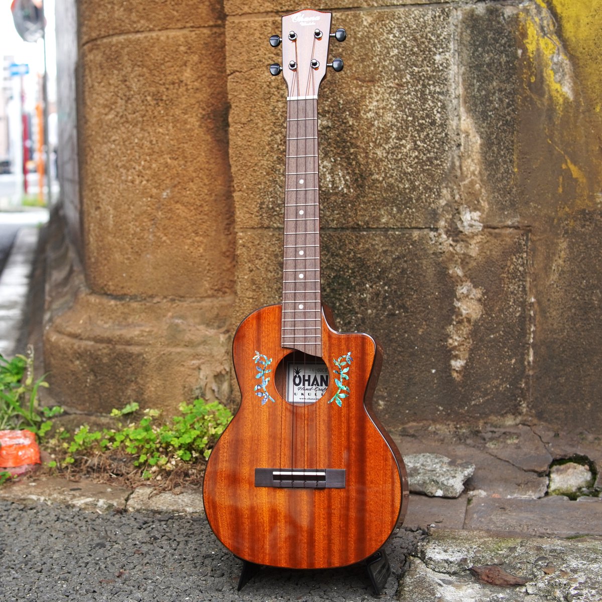 Ohana ukuleles TK-60CG Tenor Ukulele オール・ソリッド・マホガニー