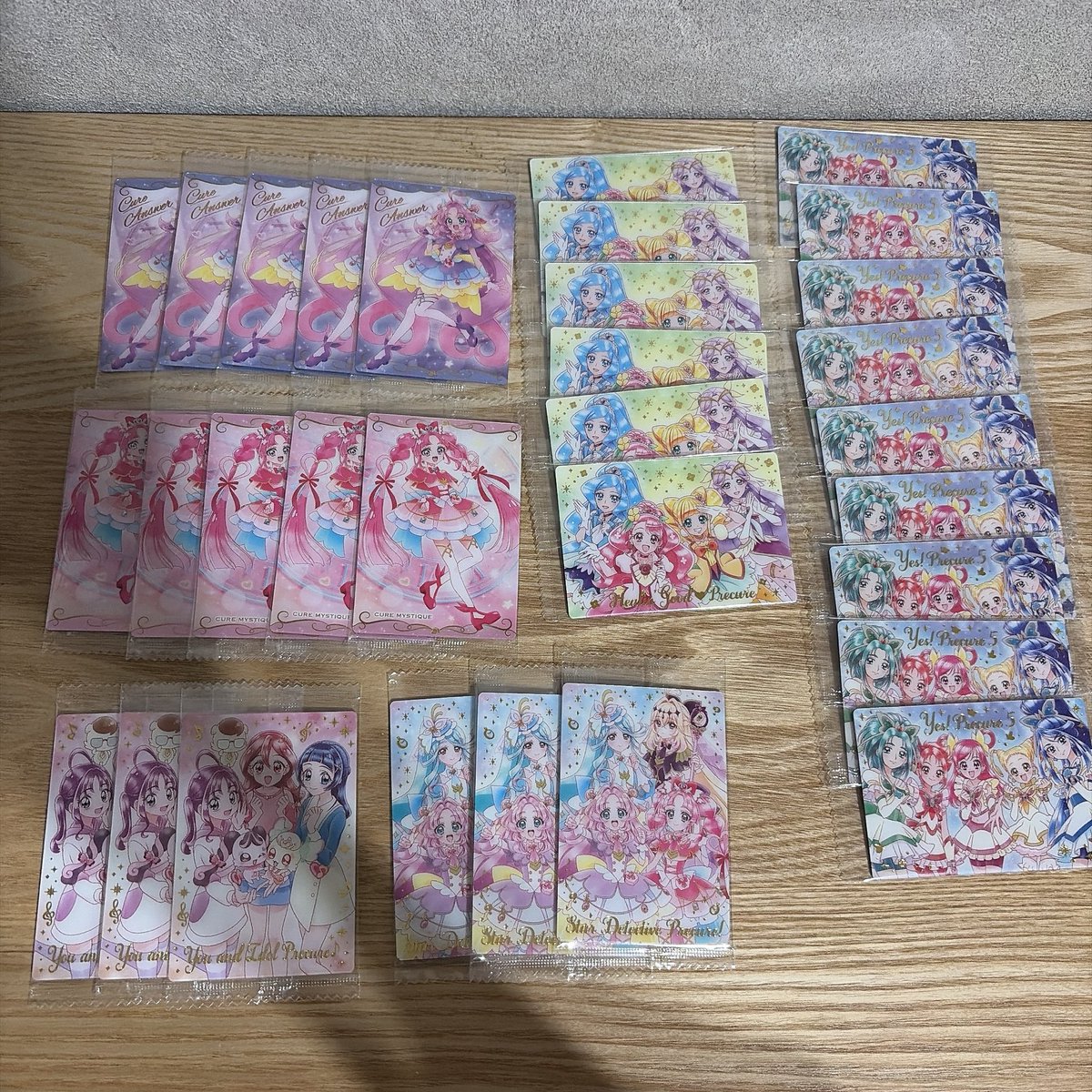 ten33055's tweet photo. 【交換】プリキュア ウエハース 13
譲→画像のもの
求→キュアエクレール、キュアムーンライト(過去弾HR、R)、ジェット先輩(ゆるく集めてます)
郵送での取引希望。比率違い可。HRは条件厳しめでいかせて頂きます。
お気軽にお声掛け下さい。 https://t.co/pc4v0KQ7cf