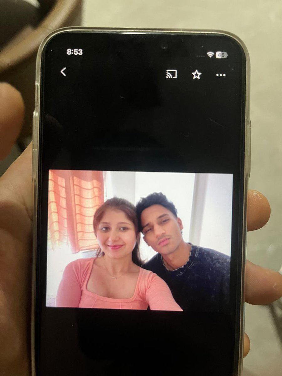KKRWeRule's tweet photo. Ayush Badoni ko m talented samaj rha tha🤦

Sanjiv Goenka IPL jitne k sapne dhek rha Ayush Badoni wgrh k sath 😭🤣 https://t.co/lSEwQ3PY9L
