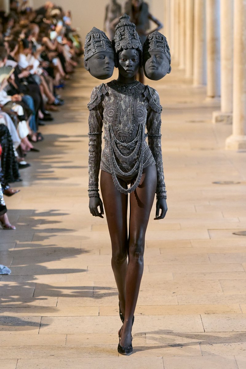 izzah_vl's tweet photo. look 03 from rahul mishra fw'26 couture referencing the trimurti stone carving from the elephanta caves (circa 550 CE). https://t.co/A2g2k96BHD