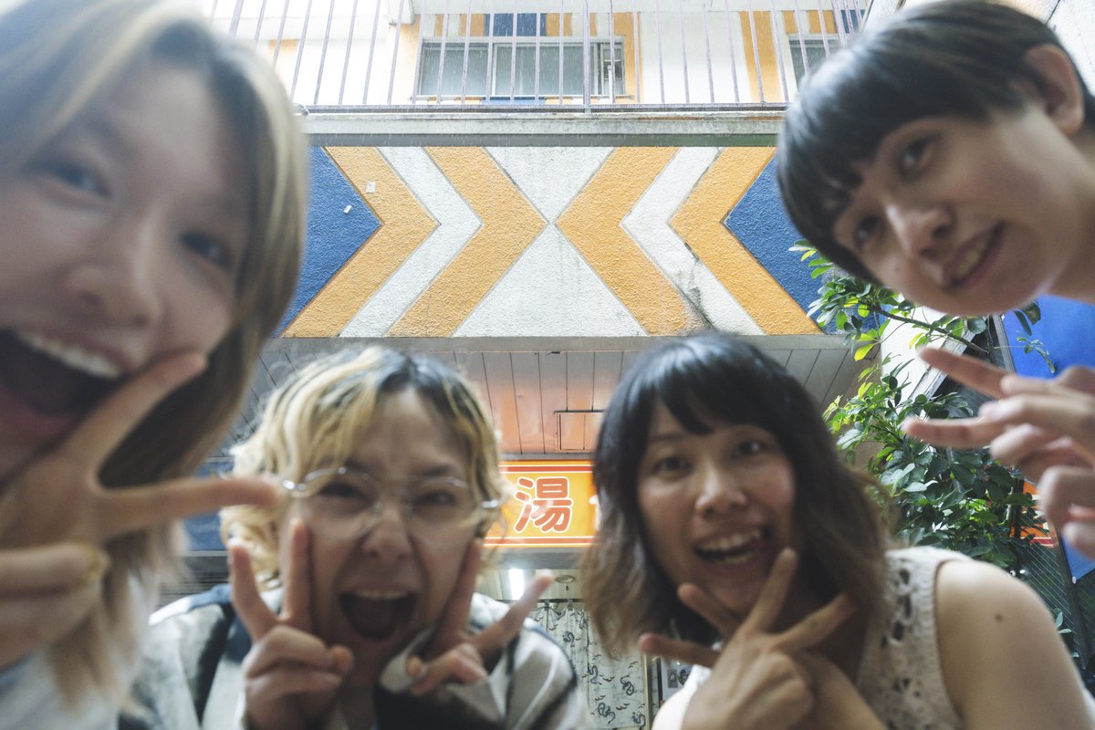 tricot_band tweet picture