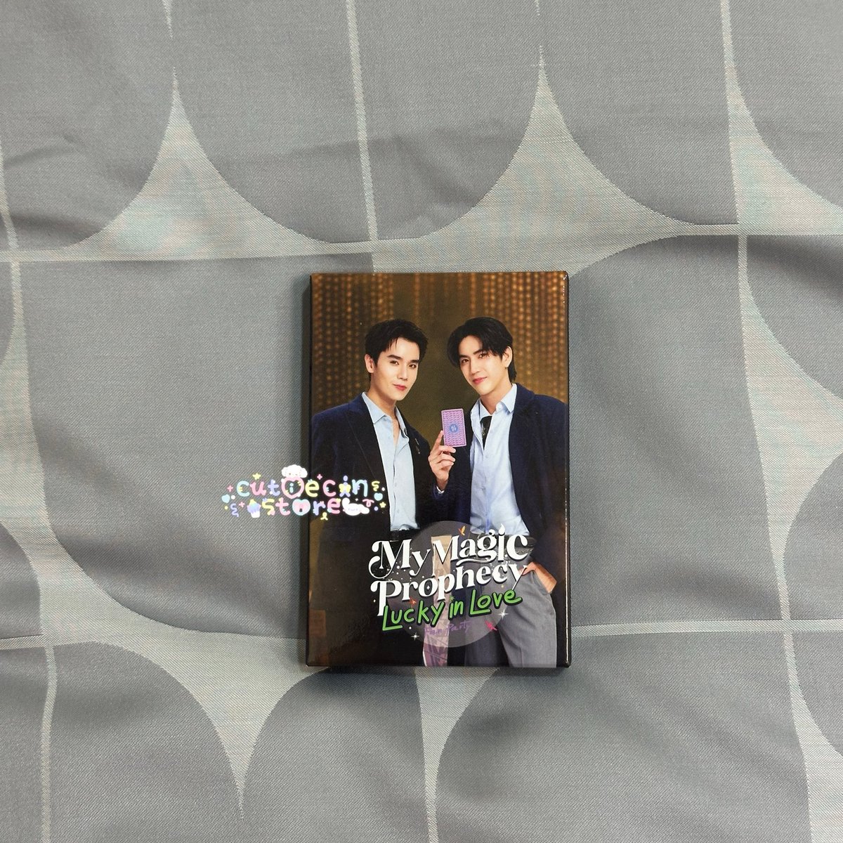 cutiecinstore's tweet photo. [ WTS / ขาย / พร้อมส่ง ]

JIMMYSEA COLLECTIBLE CARD SET | My Magic Prophecy Lucky In Love Fan Party
(แกะแล้ว การ์ดครบทุกใบ)
🌟 700฿ ส่งฟรี

💌 สนใจ DM มาได้เลยค่ะ
#ตลาดนัดgmmtv #ตลาดนัดgmm 
#ตลาดนัดจิมมี่ซี https://t.co/0U7uI0KBp0
