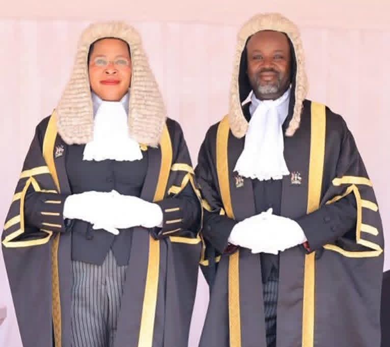 brianssemanda1's tweet photo. It's regrettable to let @KagutaMuseveni family led by his son fight against corruption in our eyes  i thinking this is mocking democracy  @ https://t.co/KSNXZ9Lpnf