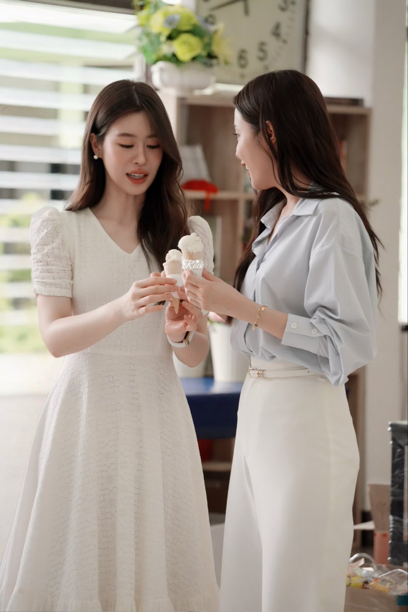 c2l61's tweet photo. 🍦melted? 
No~is my heart.
#oombam #อุ้มแบม https://t.co/vlUTeVMjjr