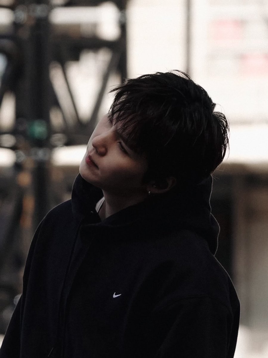 sgadtw's tweet photo. Un #auyoonmin donde Yoongi vive molestando a Jungkook haciendo chistes de que va a ser su nuevo papá.

O donde el padre de Jungkook y Yoongi empiezan a tener una relación secreta. https://t.co/umDTBF5pew