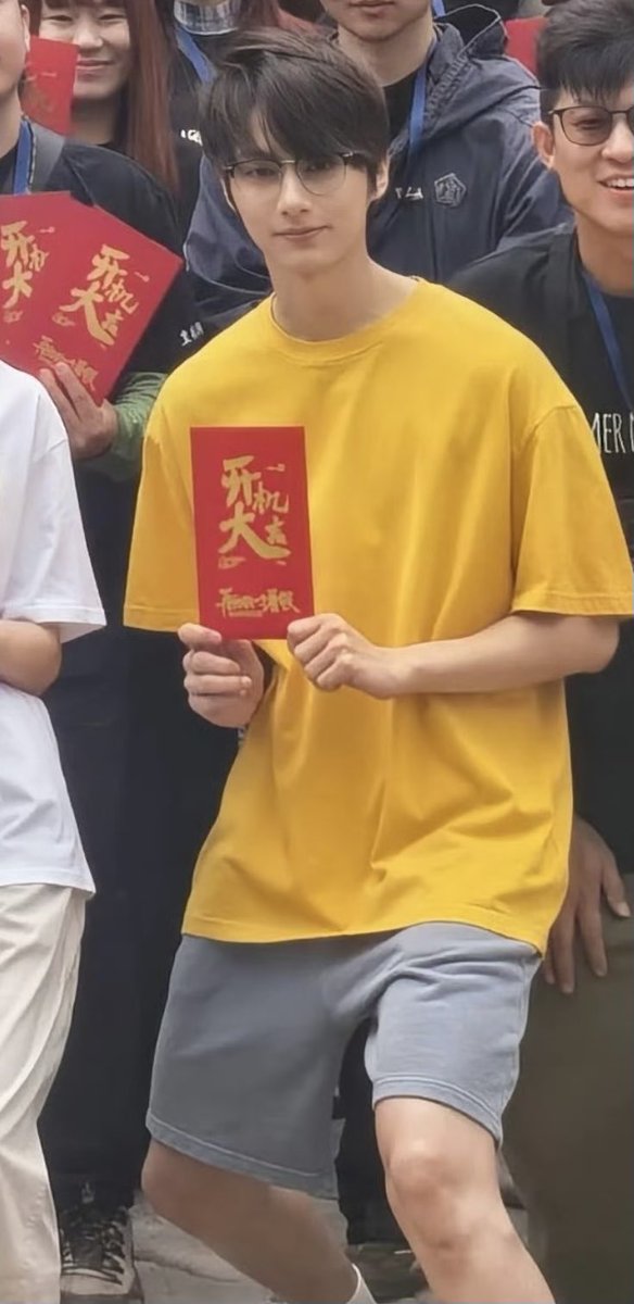 moontomeetyou's tweet photo. college student junhui 😭😭❤️ https://t.co/GJ00q4xYUT