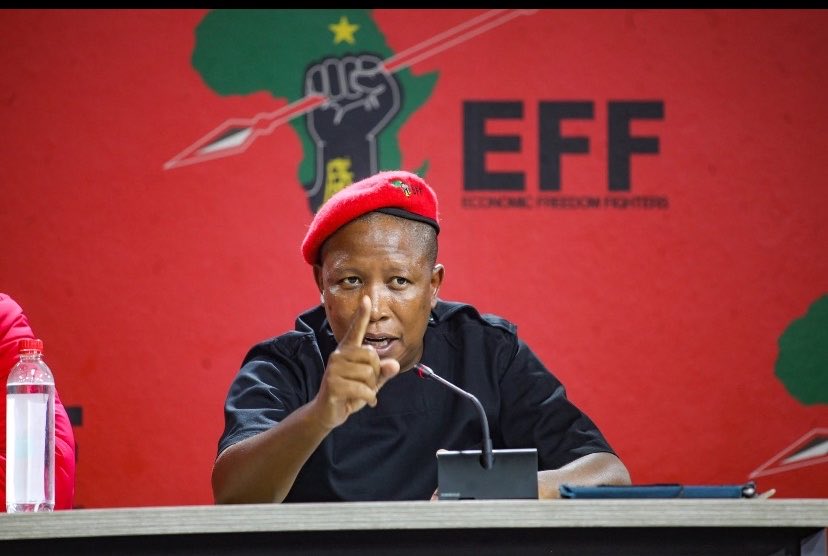 Ndaba_2025's tweet photo. “Khan won’t help the adhoc committee with anything”

Today Khan is a criminal worse than kat Matlala.!!!

To EFF minions one day you will wake up and see Julius Malema for what he is .!!😩😭😭😭 https://t.co/k2ZRXDnsQJ