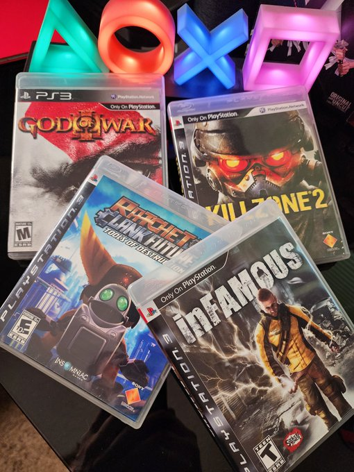 PlayStalgiaX's tweet photo. Shoutout to the PS3 man, so many bangers https://t.co/zxizKrkaFi