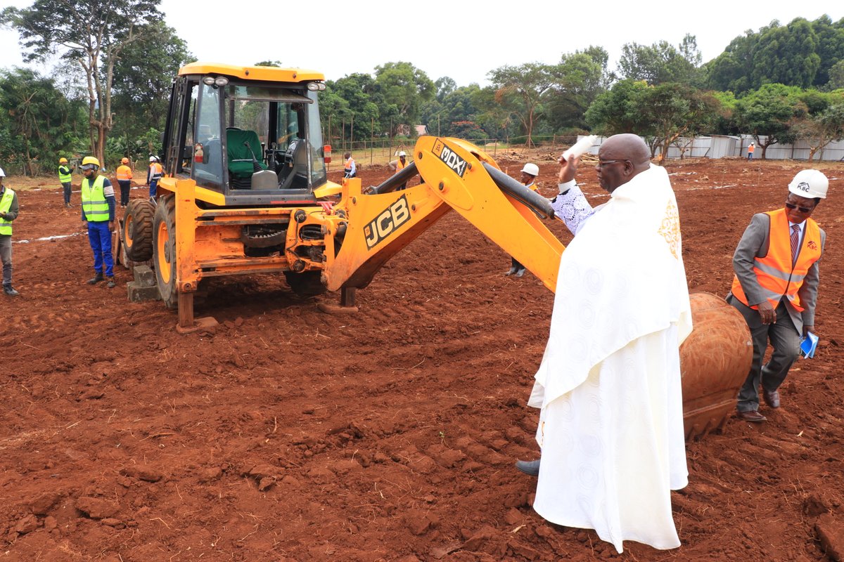 UoEmbu's tweet photo. 𝐌𝐞𝐠𝐚 𝐒𝐜𝐢𝐞𝐧𝐜𝐞 𝐋𝐚𝐛𝐨𝐫𝐚𝐭𝐨𝐫𝐢𝐞𝐬 𝐇𝐮𝐛 𝐑𝐢𝐬𝐢𝐧𝐠 𝐚𝐭 𝐭𝐡𝐞 𝐔𝐧𝐢𝐯𝐞𝐫𝐬𝐢𝐭𝐲 𝐨𝐟 𝐄𝐦𝐛𝐮!
After the completion of the iconic Tuition Block, the University of Embu has embarked on a bigger project: the construction of the Science Laboratories. https://t.co/NVdhetg2No