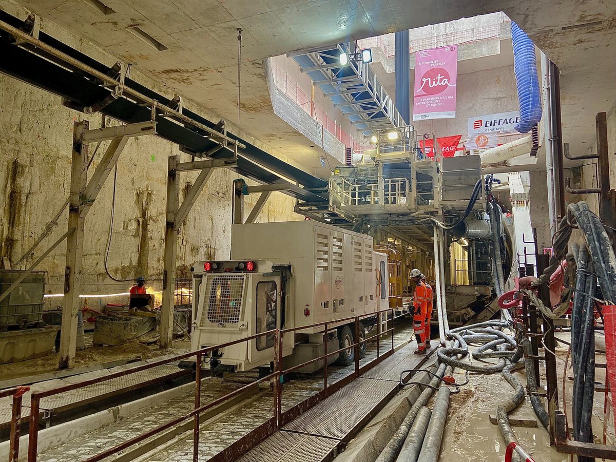 transportsidf's tweet photo. Un quart de la consommation électrique de Paris, des milliers de câbles… Comment sont creusés les tunnels de la ligne 15 Est ?
➡️ https://t.co/R7zTGsaxjL https://t.co/fh9OwRv4jA