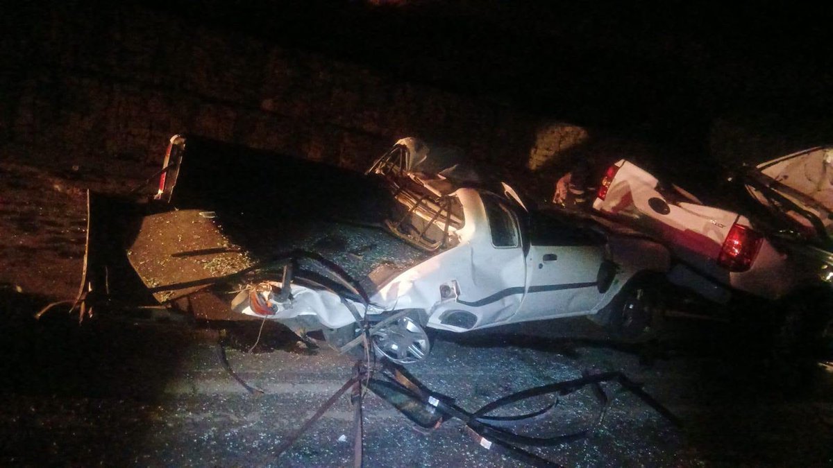 _ArriveAlive's tweet photo. Four people killed in multiple-vehicle collision on R555 near Middelburg

https://t.co/kHvwsi01UP

#ArriveAlive #RoadSafety @traffic_mp https://t.co/u1skKUNYuc