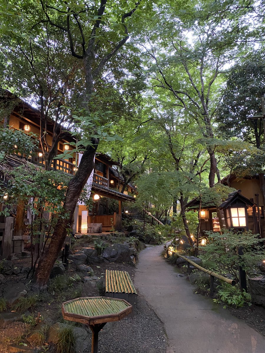 weeklymoga's tweet photo. 東京都あきる野市の「黒茶屋」へ出掛けました。https://t.co/OLm6ILzNjE　家頁より「黒茶屋の建物は、築300年の庄屋屋敷を大切に受け継ぎ」とありまして、非常に風情がございました。皆樣にお薦めいたします。 https://t.co/ZFQC9uML11
