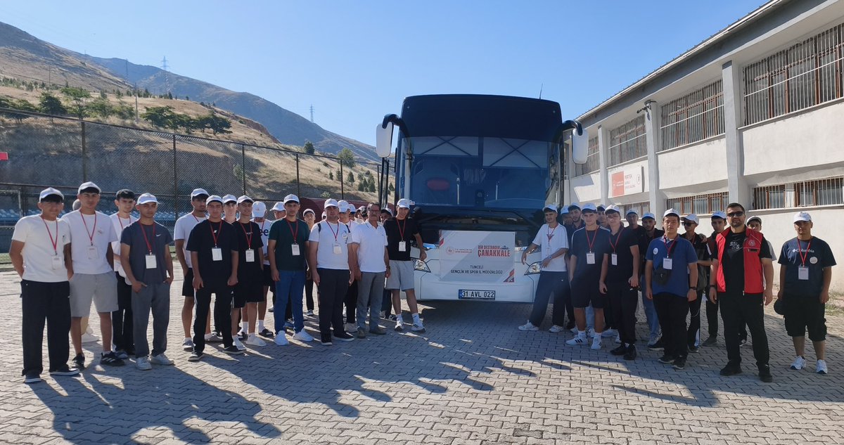 TC_Pertek's tweet photo. 🇹🇷03–06 Temmuz “Bir Destandır Çanakkale” Programı

Gençlik ve Spor Bakanlığı tarafından düzenlenen “Bir Destandır Çanakkale” programı kapsamında, Pertek’ten lise erkek grubu öğrencilerini tarihimizin en anlamlı topraklarından biri olan Çanakkale’ye uğurladık. https://t.co/iqptZtJxzE