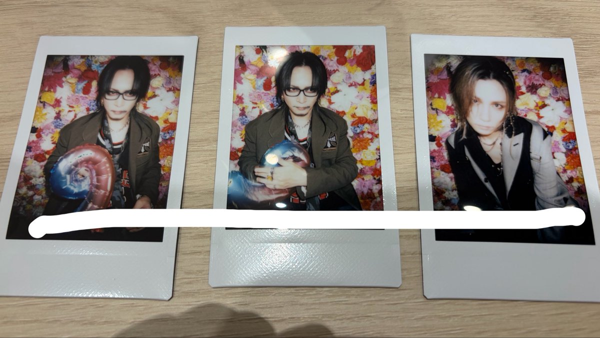 4e_x8's tweet photo. 【交換、お譲り】
vistlip 7/7 チェキ

譲→Yuhさん、海さん、瑠伊さん、Tohyaさん
求→智さん、定価

※海さんは交���優先

リプ、DMよりお声掛けください。 https://t.co/FvdVM4QCw2