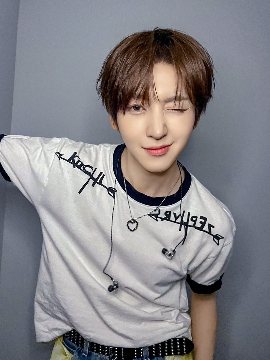 minje_boy's tweet photo. #동현 https://t.co/57pCkyZm1B
