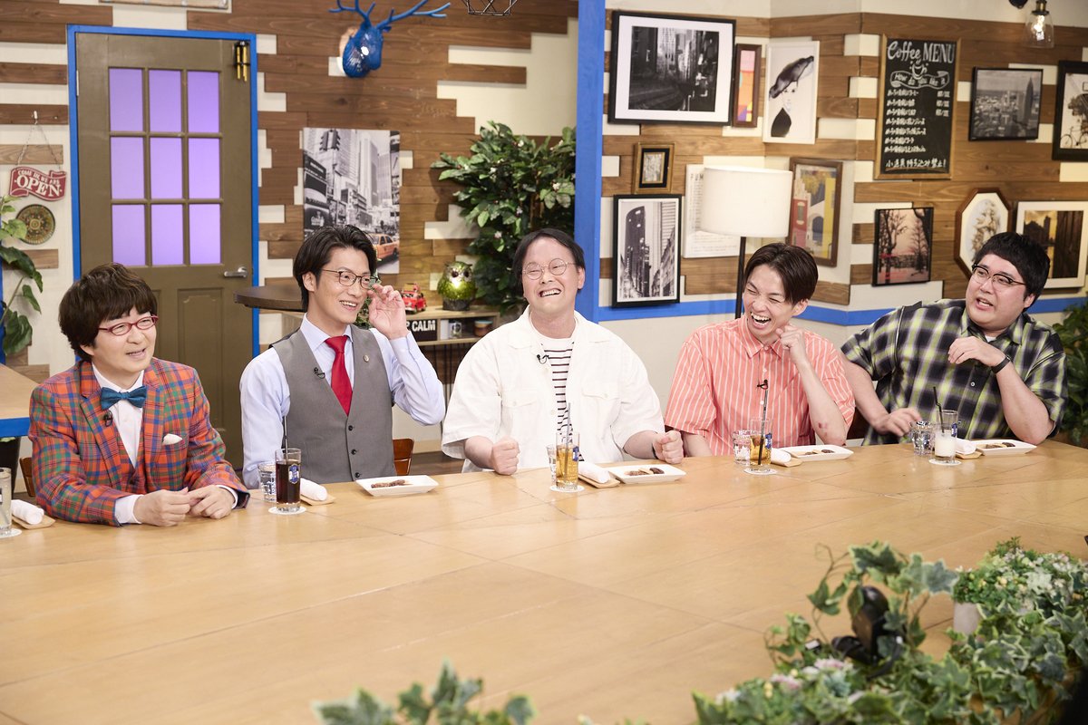 asahi_tv's tweet photo. ☕️#これ余談なんですけど…
🌜今夜11時10分

/／
弁護士界の異端児が集結👔⭐
#本村健太郎 #こたけ正義感
\＼

弁護士にまつわる様々な余談や
法廷で起きた珍事件をぶっちゃける🤣

弁護士って儲かる？そもそもどうやってなる⁉️

#アインシュタイン #マヂカルラブリー・村上
#かまいたち #酒井ゆりや https://t.co/oUOGvdXPCZ