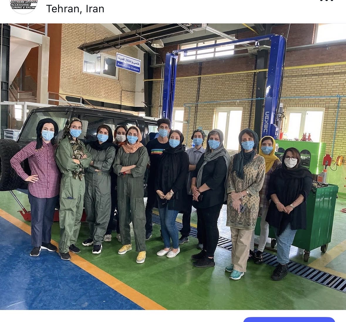 Alimolenaar's tweet photo. الان که تایم لاین بحث دختران مکانیکه دلم نیومد اینو بگم ، سال ۱۳۹۹ بود که شروع کردم به برگزاری دورهای اموزشی مکانیک خودرو برای دختران ، فقط مخصوص خانم ها بود که جو کلاس واقعی باشی. هزینه کلاسم خیلی پایین بود که مشکل مالی نباشه برای علاقه منداش ، فکر میکنم توی دوسال بیشتر/۱ https://t.co/teS0RvyrO6