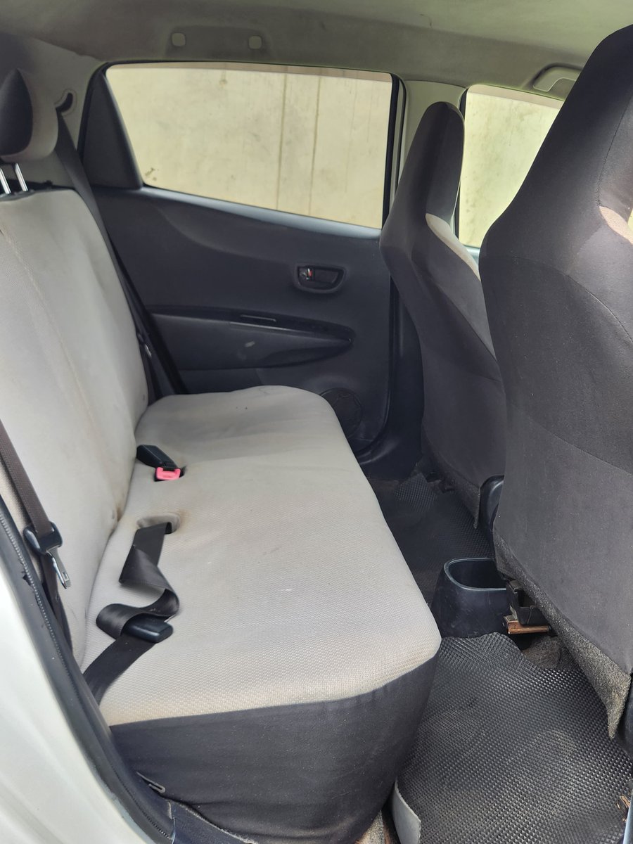 MI_motors1's tweet photo. Toyota vitz
1000cc 
Automatic 
Ksh 550,000
Call/Whatsapp 0788714041 https://t.co/MGUxvMedYa