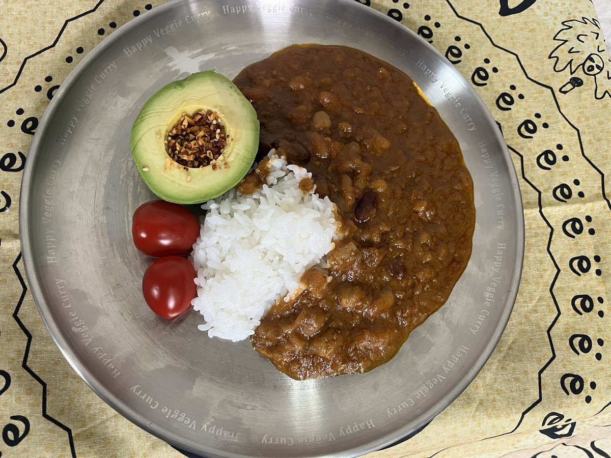 ChamaYae's tweet photo. 本日のランチ🍛🥑🍅
やっぱり美味しかった😋
夕飯は、そうめんにしようかな🎋
#藤井風しあわせベジカレー https://t.co/NeuMGJfgsh