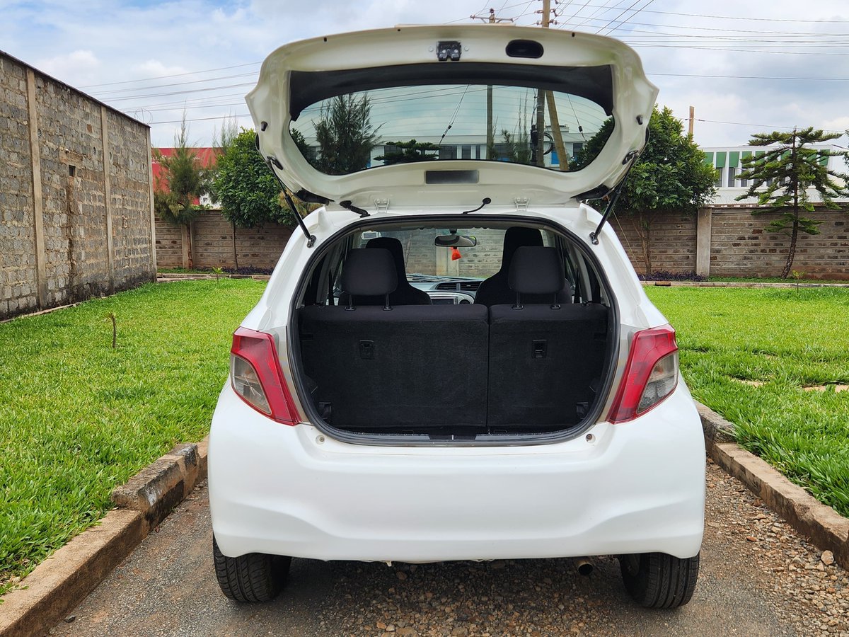 MI_motors1's tweet photo. Toyota vitz
1000cc 
Automatic 
Ksh 550,000
Call/Whatsapp 0788714041 https://t.co/MGUxvMedYa