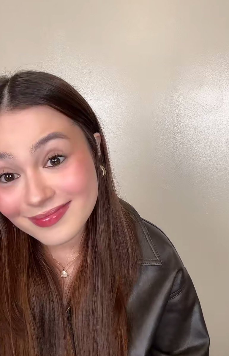 captaltruther_'s tweet photo. “as an aspiring lawyer what are you gonna fight for?” 

tala: just fight for those people who cannot fight or speak for themselves

that’s so atty. erica melendez of you krystal

TIKTALK WITH KRYSTAL MEJES
#KrystalMejes https://t.co/MEFMvxGQW9