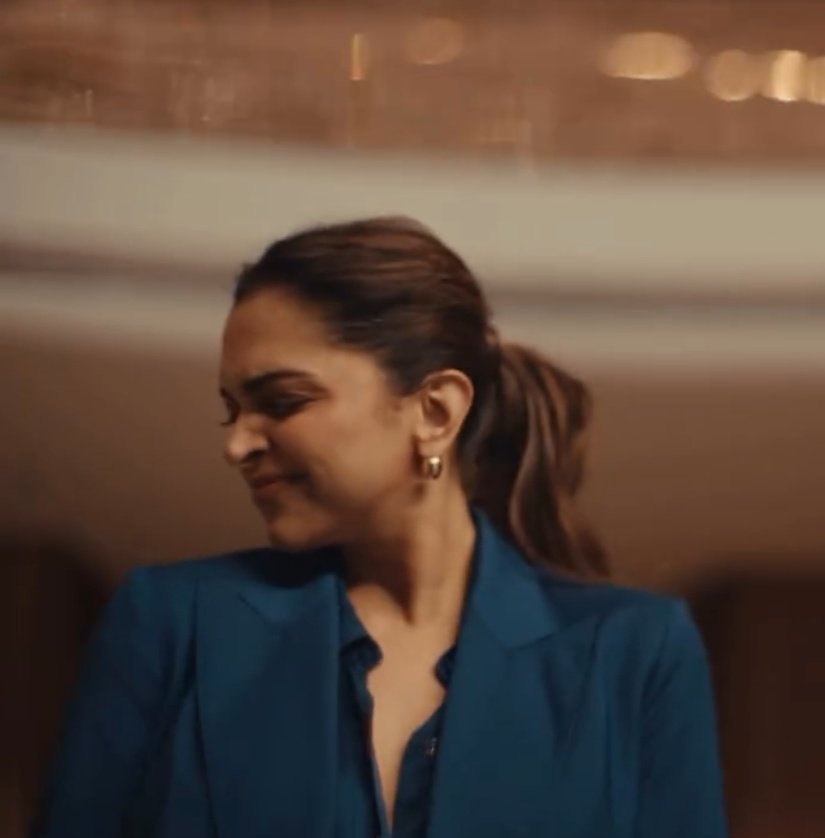 fallfordeepika's tweet photo. Deepika Padukone for Hilton ✨ https://t.co/0cFHcOHbt7