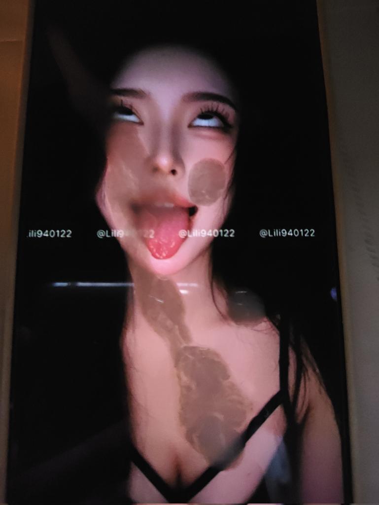 iris1357924680's tweet photo. 交作业🥵@Lili940122 

#射屏 #抽脸 #母狗 #反差 #女神 #羞辱 #巨乳 #合照 #女神婊 #合照 #鸡巴 #意淫 #射屏 #射脸 #反差 #可爱 #甜妹  #contribute #ぶっかけ https://t.co/FLnWFjiIwN