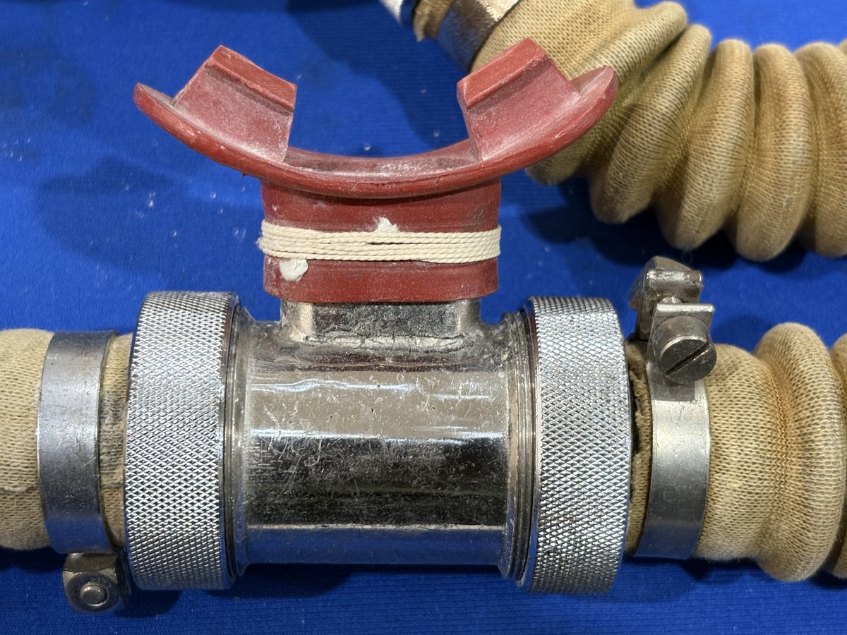 VintageScuba's tweet photo. A rare piece of diving history!

The Mors Gdańsk twin hose regulator was manufactured in Poland during the 1960s, with only an estimated 2,000–4,000 units ever produced. Because very few were exported outside Eastern Europe, they're now highly sought after  #VintageScuba https://t.co/QQoXBstb0Z