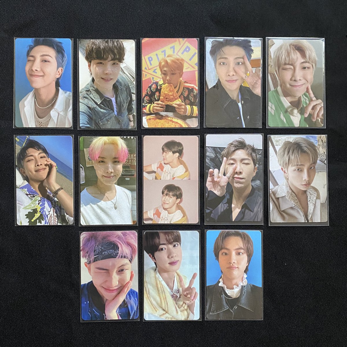 leichapter's tweet photo. wts lfb bts ph

— ₱250 each
— onhand
— good condition
— payo
— reply to claim
❌ dms (hindi ko po agad nakikita)

📍 batangas city
mod: j&amp;t / lbc

🏷️ namjoon rm yoongi suga jhope hoseok hobi seokjin jin photocard pc album https://t.co/KmXcfd3YvU