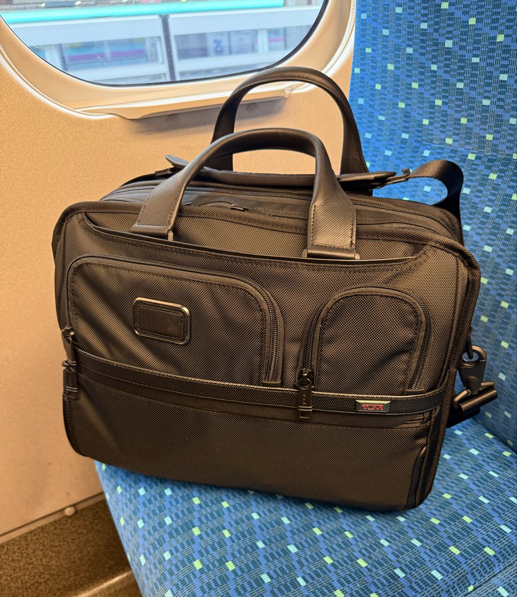 新幹線🚄久しぶり😊 ✈️も🚄も当たり前に乗ってた時代は 過去の思い出