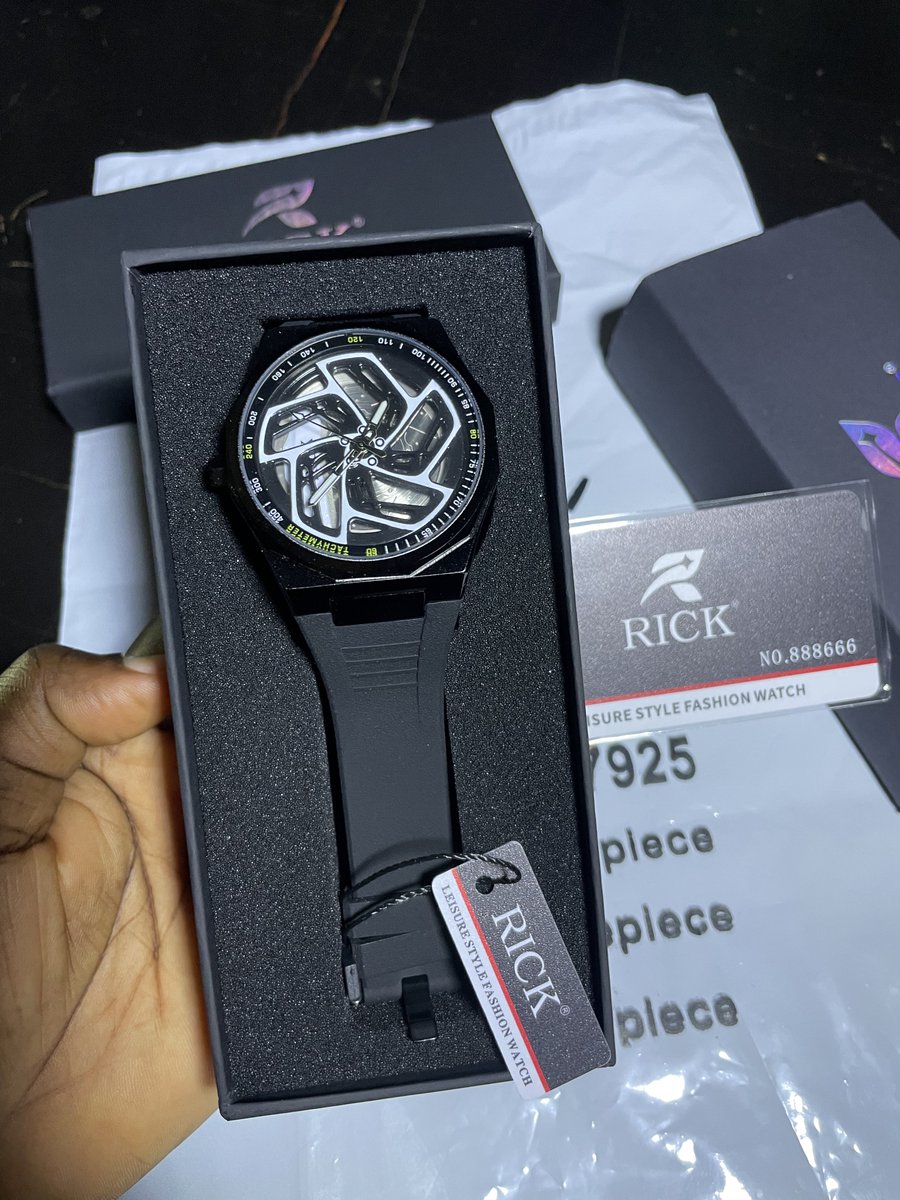 MelaTimepiece's tweet photo. Rick Rotating wristwatch.

🏷️ 23,000

Fully Boxed

Location Port Harcourt 
Delivery Nationwide https://t.co/CRfRHrGybN