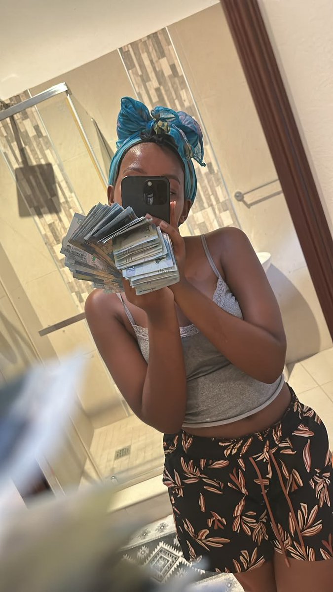 MRKIDXE's tweet photo. Ewallet giveaway✅️ Simply follow me retweet 10 previous post and comment done with a proof. So that u can win yourself easy R500.

NB:I will be monitoring comments✅️ https://t.co/Ka33RDDgMH
