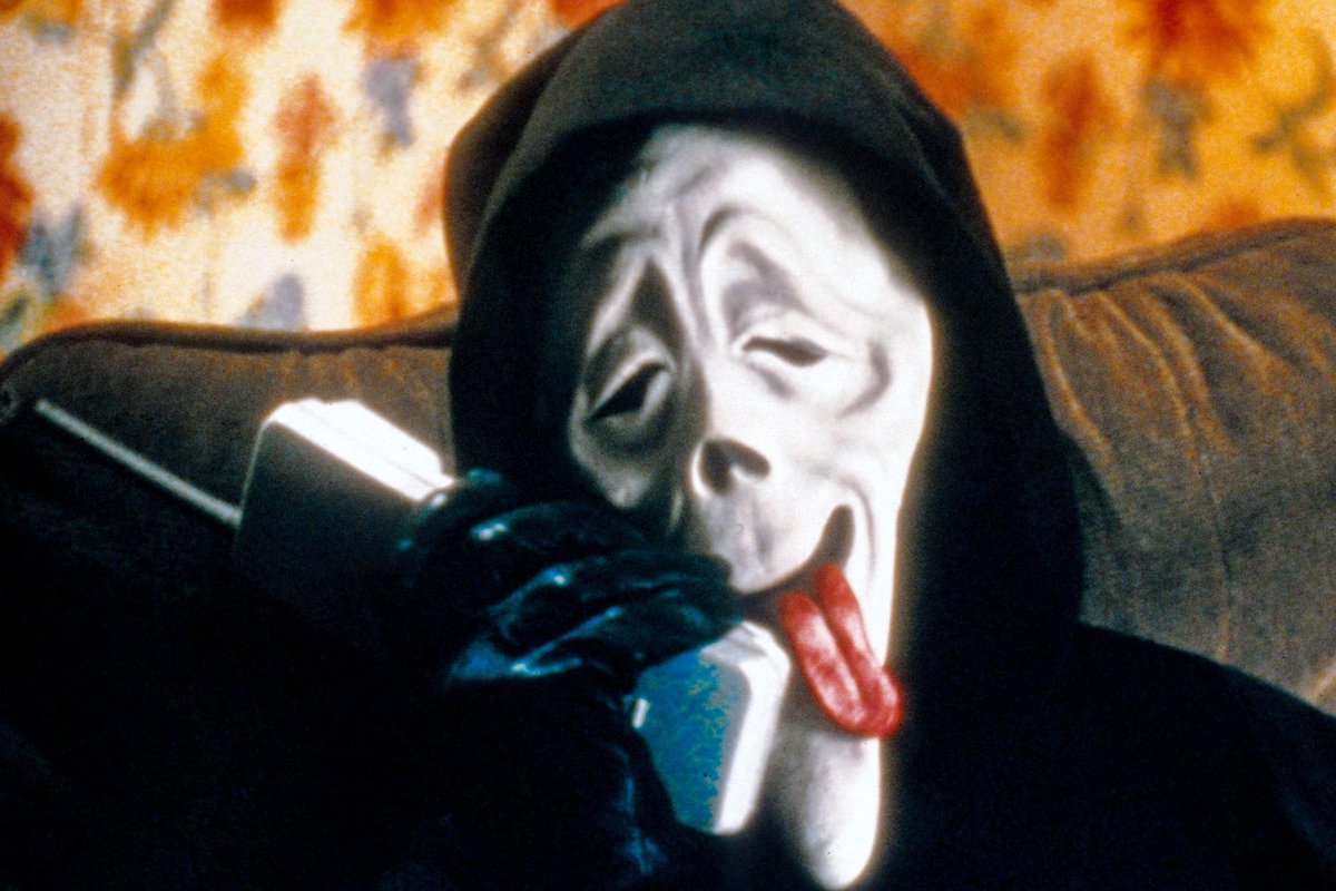 PopCrave's tweet photo. ‘Scary Movie’ was released 26 years ago today. https://t.co/0aI3zw0aal